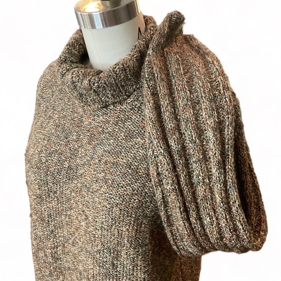 Oona Marled Hand Knit Turtleneck Jumper Sweater Made in New England Medium - Picture 4 of 12